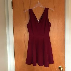 💕 3/$25 Wine Party Dress